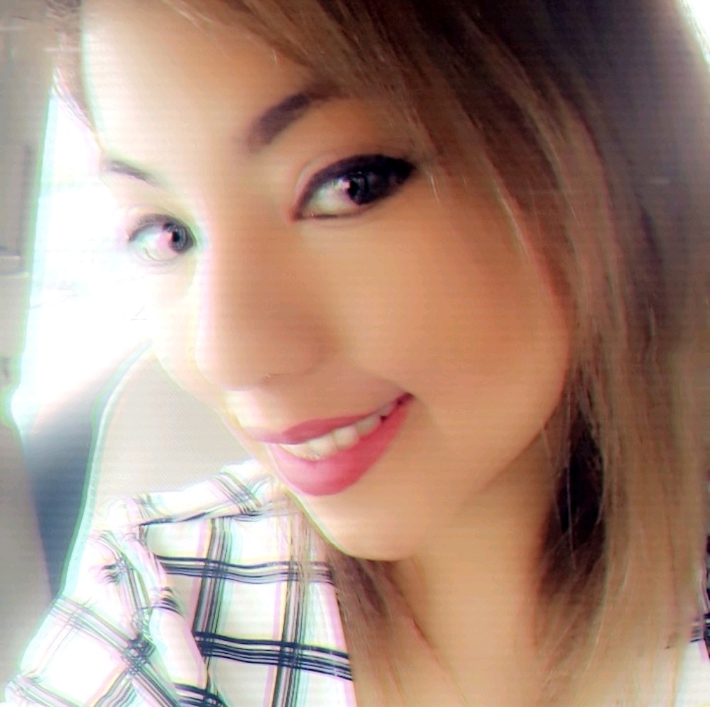 Meet your Posher, Monica